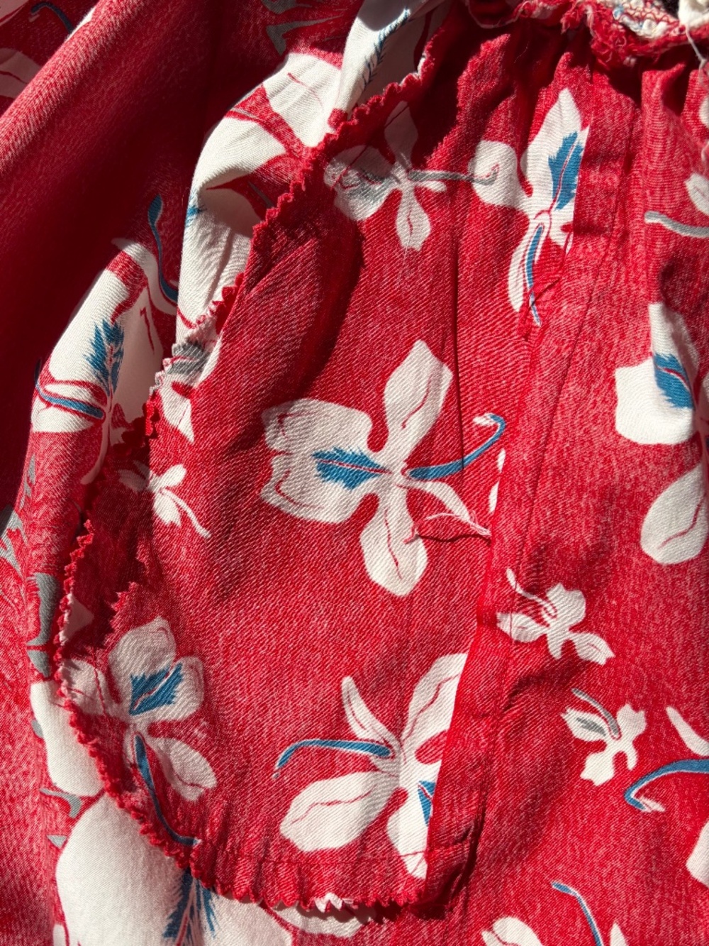 1950s-60s Hawaiian Cotton Skirt with Smocked Waist & Side Seam Pocket - Picture 7 of 15